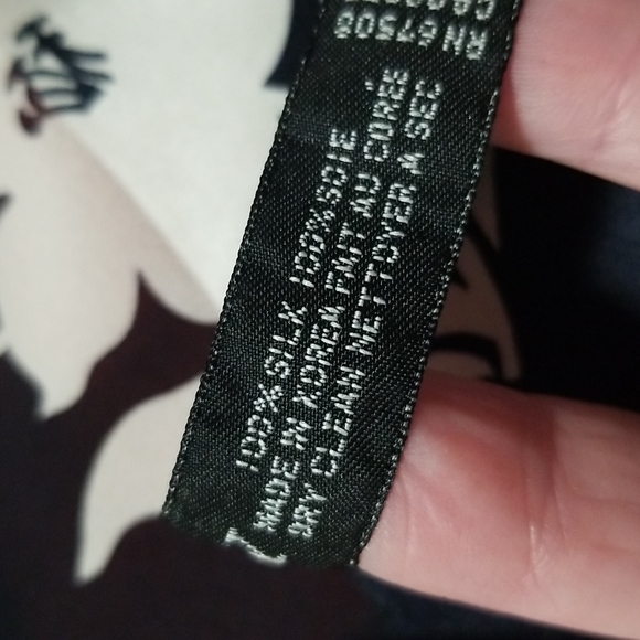 ALLEN TRACY 100% SILK SCARF - Picture 7 of 14